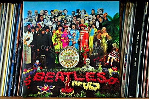 Снимка на Бийтълс, 18x 12 фотоотпечаток на обложка на албум на групата Бийтълс Sergeant Pepper's Lonely Hearts Club с гледката, цветно